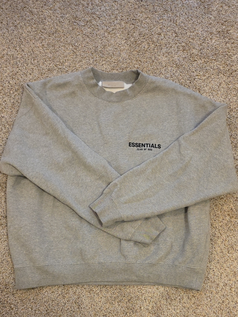 ESSENTIALS Sweatshirt - Gray